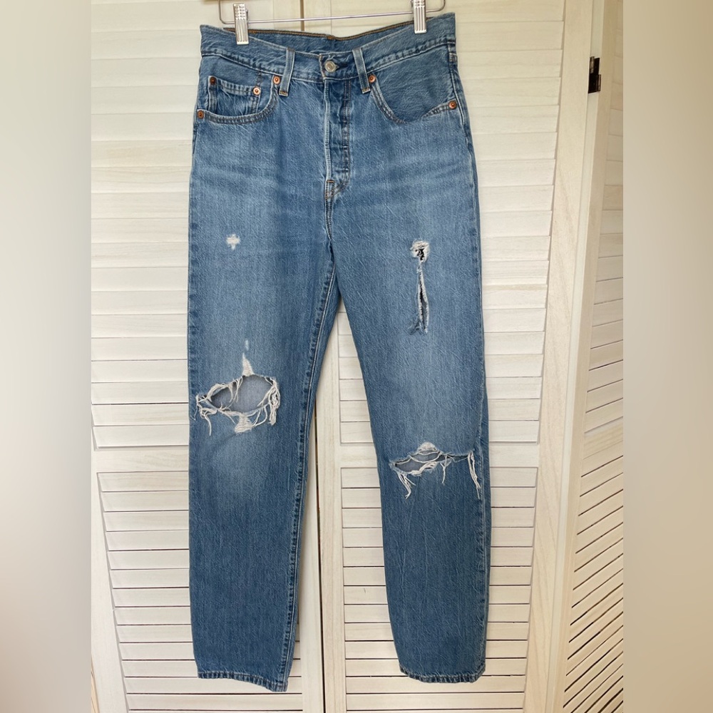 Levis 501 P Womens Distressed Medium Wash  Jeans Size 26 x 30 Button Fly
